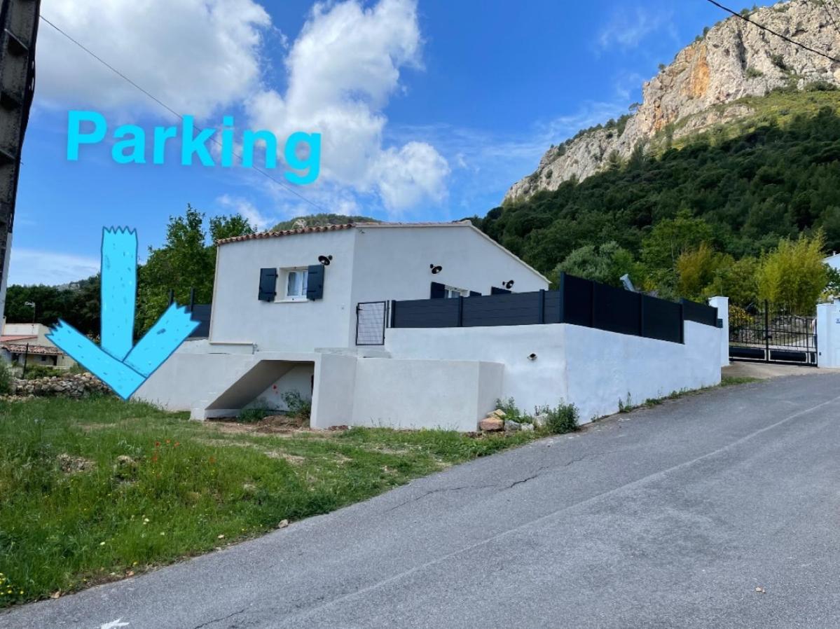 Maison Avec Jardin, Parking Entre Mer Et Montagne Le Revest-le-Eaux 外观 照片